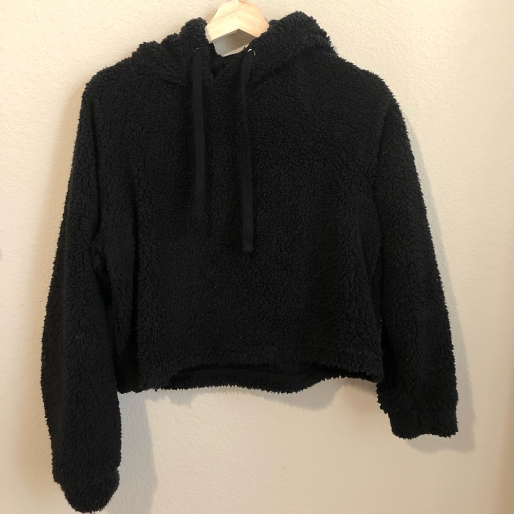 black cropped sherpa hoodie